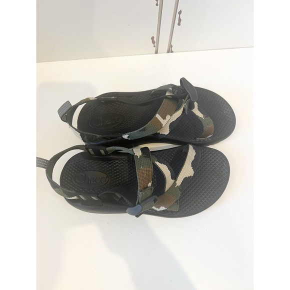 Chaco Kids Sandals in Black and Camouflage - Picture 3 of 7